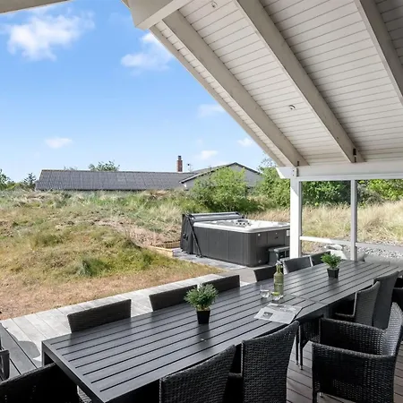 Semesterbostad Jeldrik - 1-5km From The Sea By Interhome *