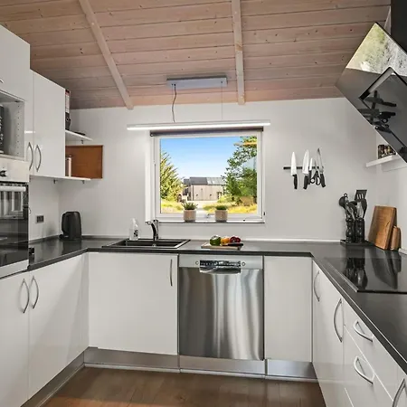 Jeldrik - 1-5km From The Sea By Interhome Blåvand